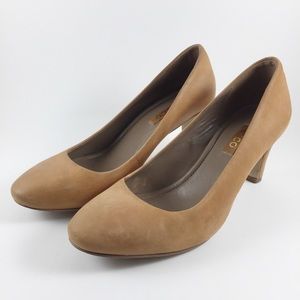 ECCO Tan Leather Comfort Heels (Size 8)